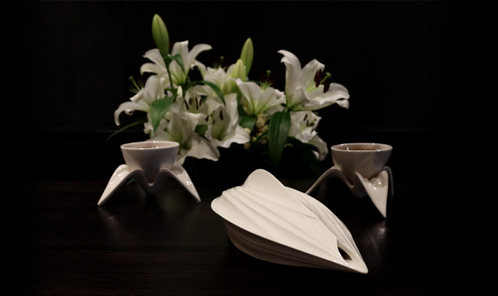 Lilium Tea Vessel