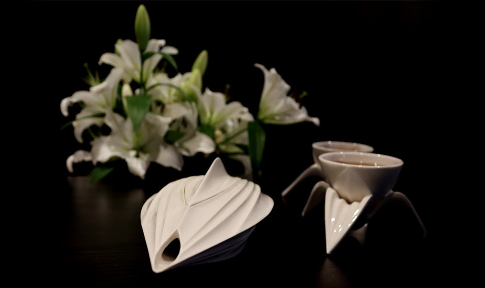Lilium Tea Vessel