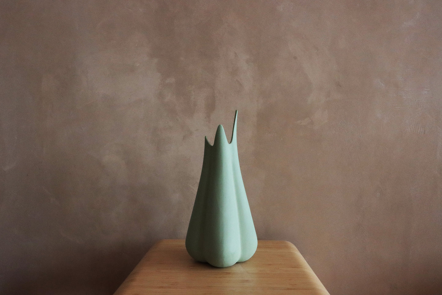 Lilium Vase