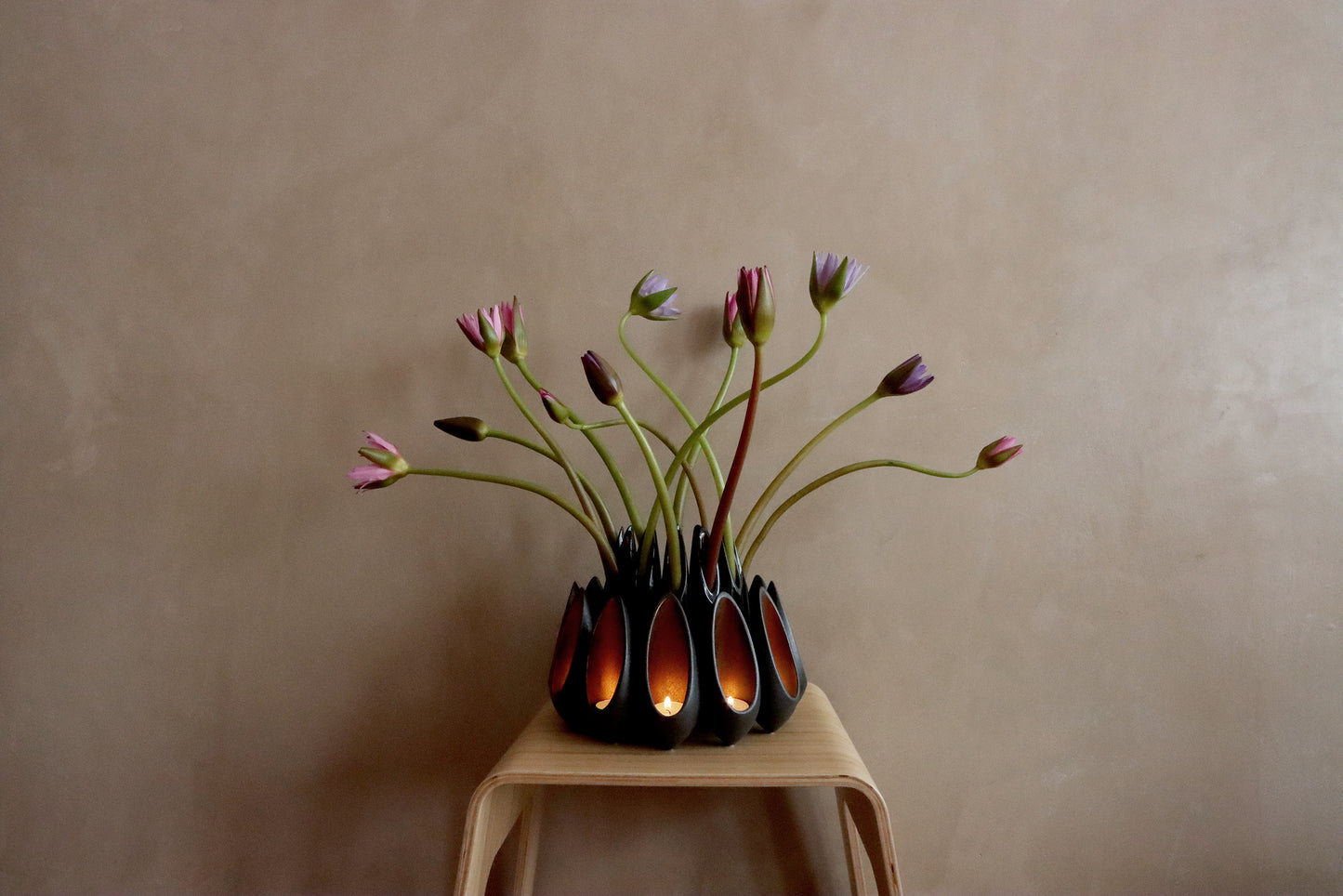 Seed Pod Tealight Wreath