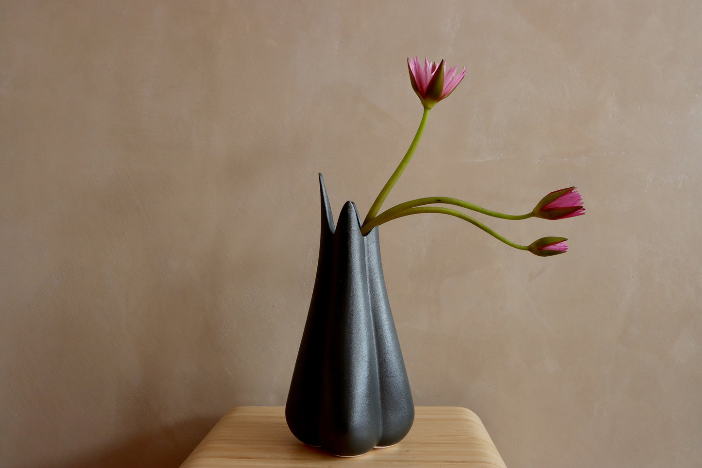 Lilium Vase