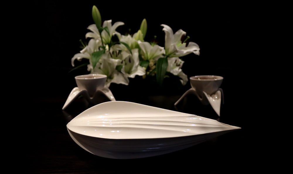 Lilium Tea Vessel