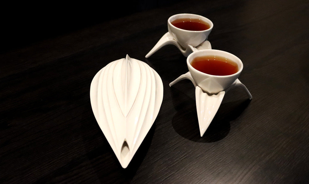 Lilium Tea Vessel